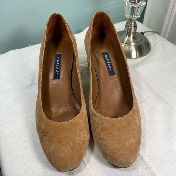 Margaux The Heel Pump Camel Cognac Italian Suede Size 37.5 7.5 B Medium Women’s - Picture 2 of 9